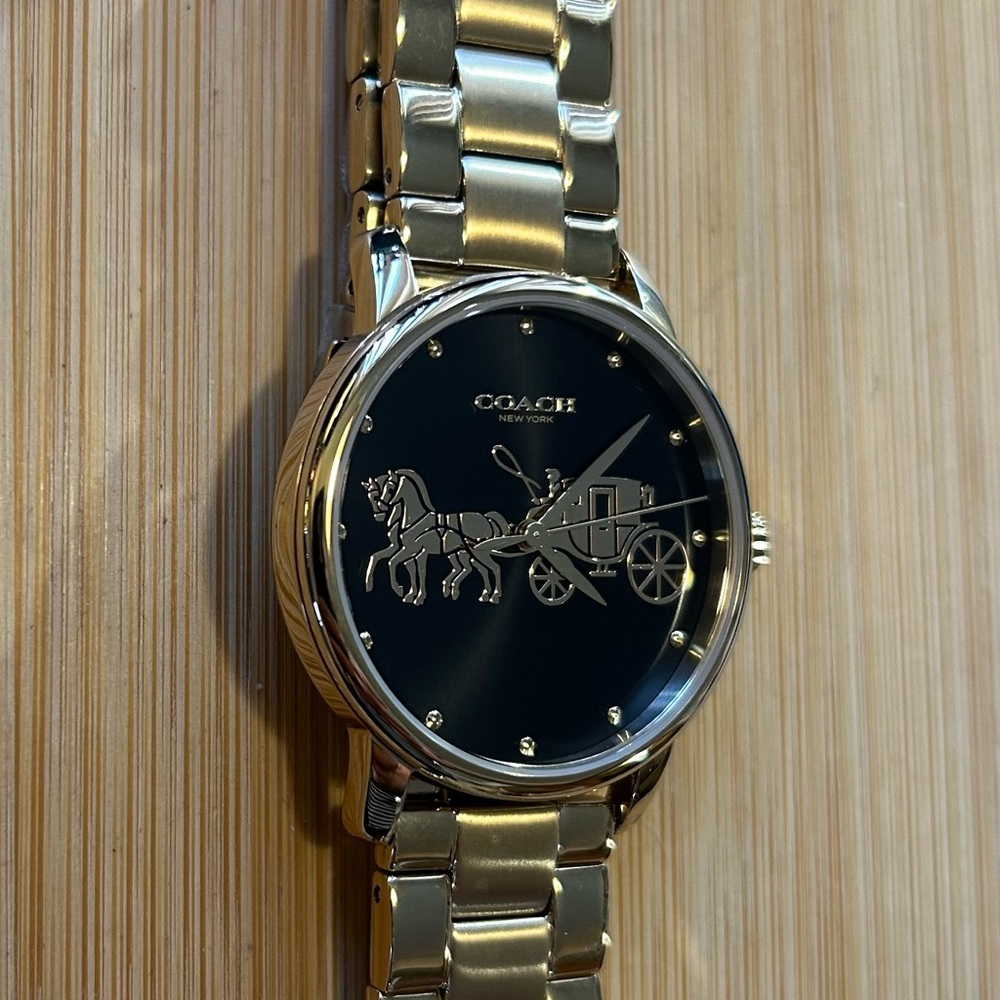 Coach Business Grand Watch 36mm Black & Golden Face & Black Breclet. - Picture 2 of 8
